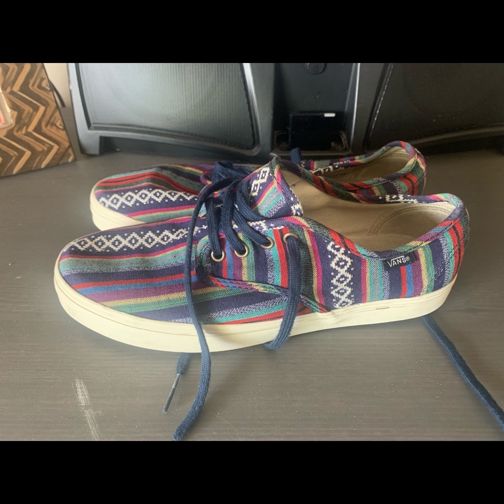 Vans unique retro shoes old skool laceup authentic